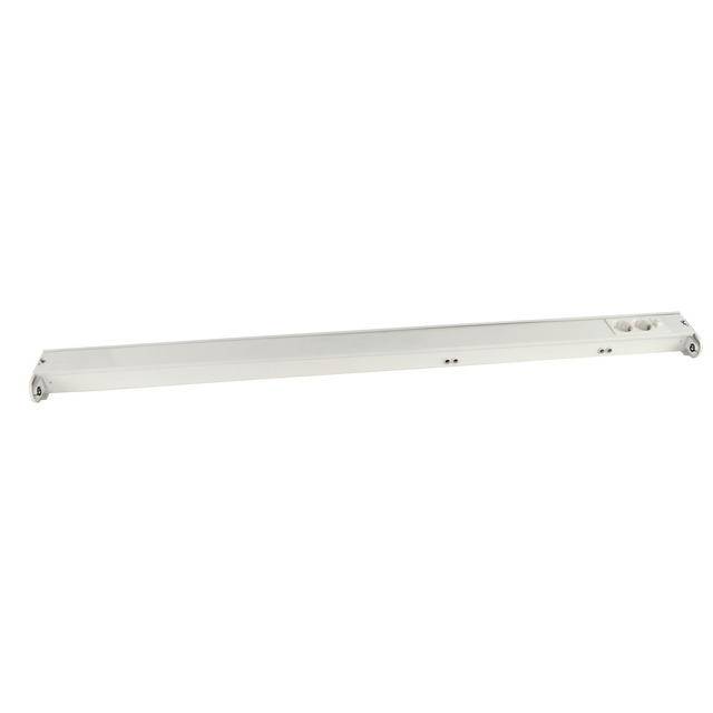 BÄNKBELYSNING 1X36 MED UTTAG VÄNDBAR VIT L1225MM | Beijerbygg Byggmaterial