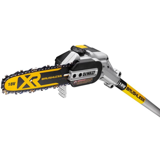 Motorsåg med grå kropp och gulsvart klinga märkt DEWALT XR BRUSHLESS 18V.