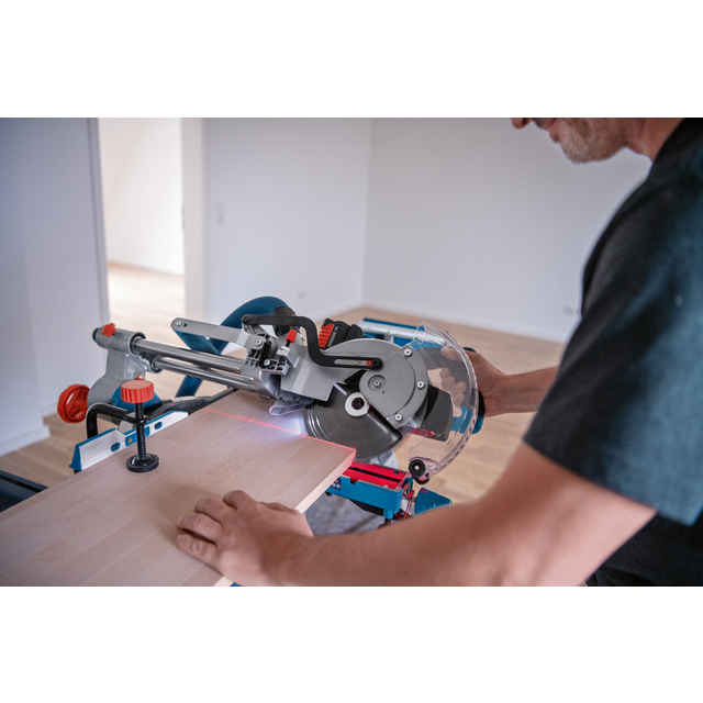 KAP-/GERINGSSÅG GCM 18V-216 D SOLO