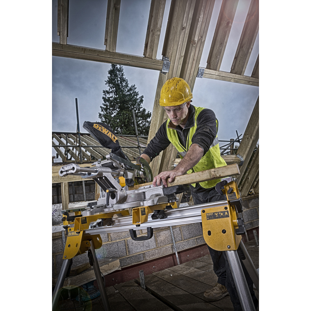 KAP&GERINGSSÅG DCS365N DEWALT UTAN BATTERI