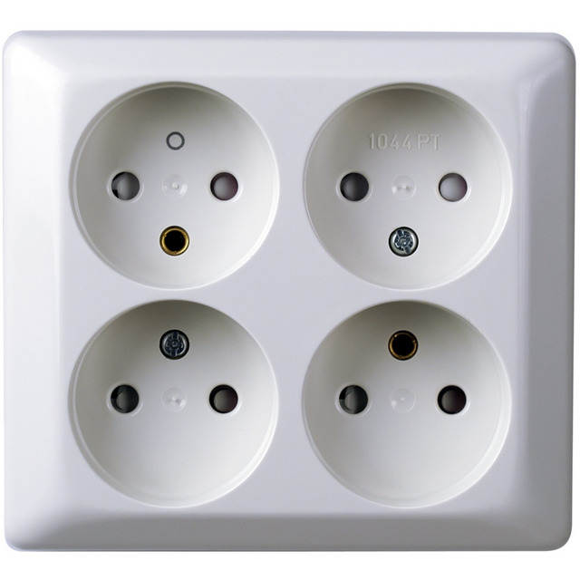 VÄGGUTTAG RS 4-V OJORD UTP NORDIC RENVIT