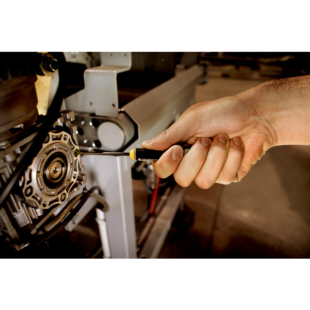 SKRUVMEJSEL BE-8020 0,5X3X50          (5)