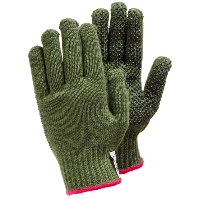 Ett par gröna stickade handskar med rosa kant och svart prickmönster på handflatan och fingrarna.