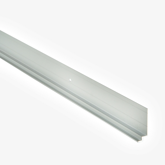 Tillbehör Fibo Våtrumsskivor Sockellist alu nat förborrade 2400mm