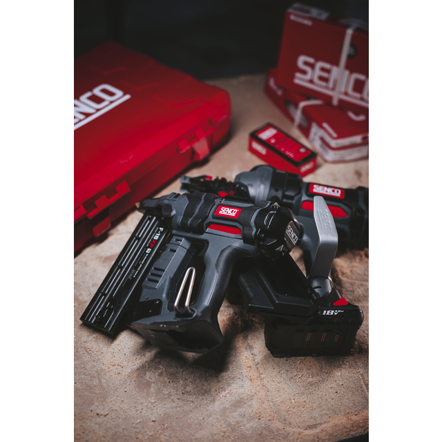 DYCKERTPISTOL FUSION F-18XP 1,2MM 0GR UTAN BATTERI 15-55MM