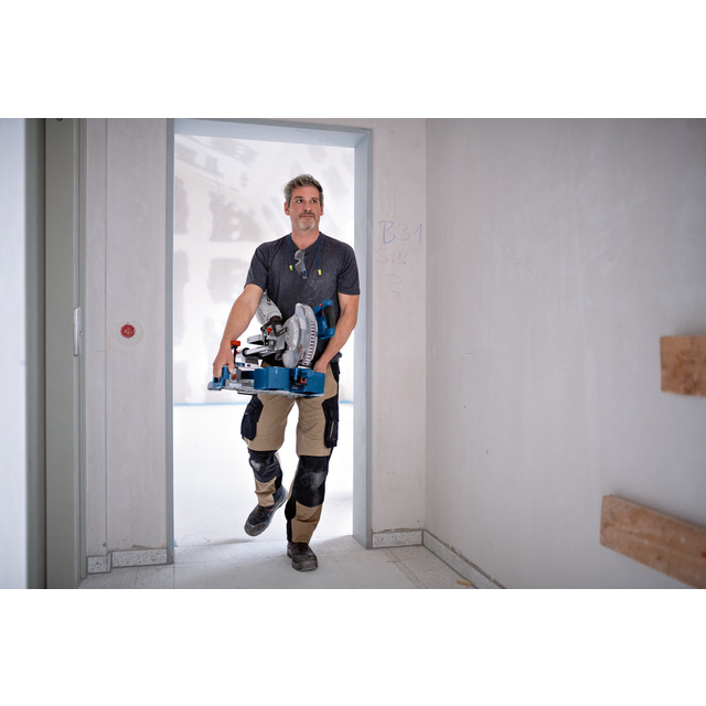 KAP-/GERINGSSÅG GCM 18V-216 D SOLO