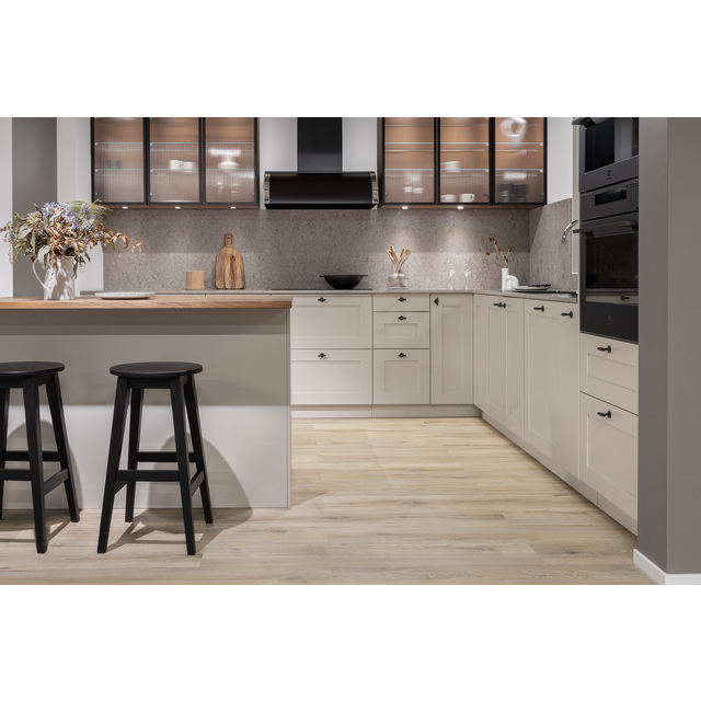 Miljöbild föreställande artikeln VINYLGOLV KLICK EK RAW 10MM 1,86M2/PKT MAXWEAR från kategorin Plankdesign