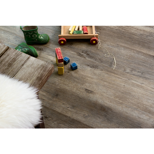 Miljöbild föreställande artikeln VINYLGOLV KLICK EK DUSK 10MM 1,86M2/PKT MAXWEAR från kategorin Plankdesign