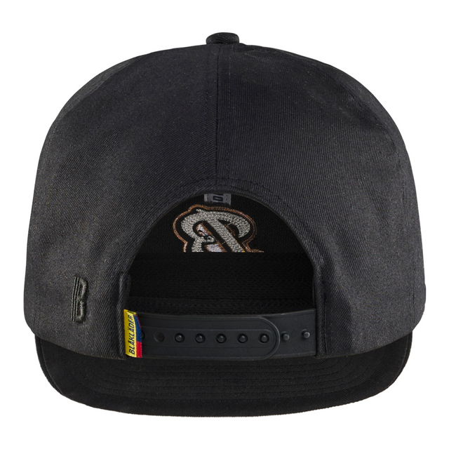 Produktbild föreställande artikeln KEPS 9232 1149 FLATBRIM SVART ONESIZE från kategorin Mössor & Kepsar