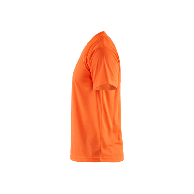 Orange kortärmad t-shirt sedd från sidan mot vit bakgrund.
