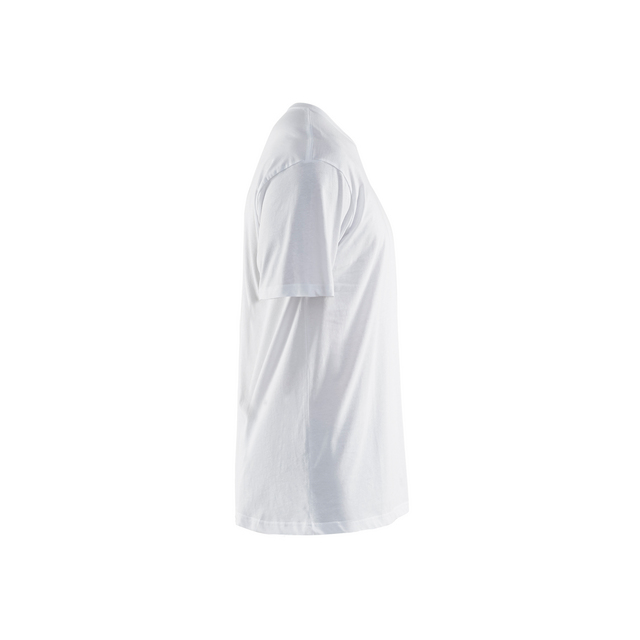 Vit t-shirt sedd från sidan mot en vit bakgrund.