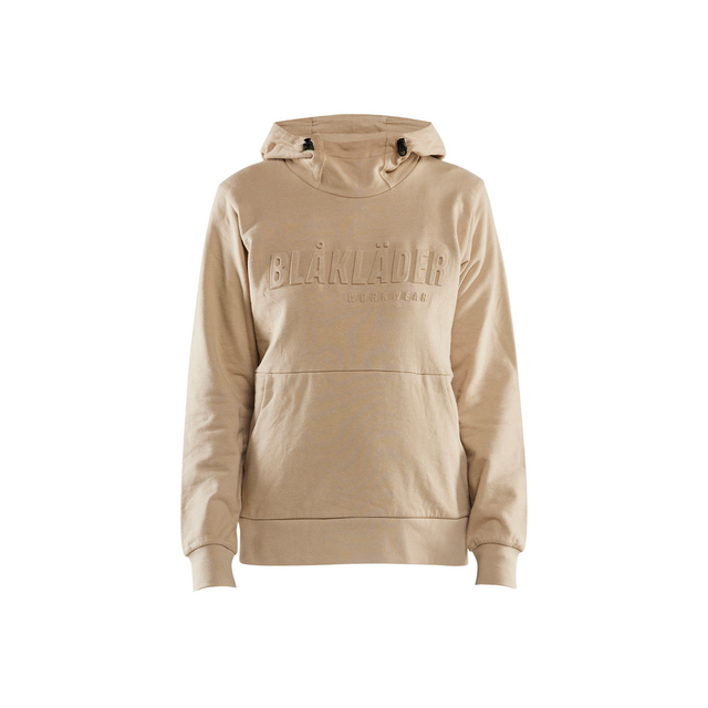 Beige luvtröja med framficka och huva, texten BLÅKLÄDER är tryckt på bröstet.