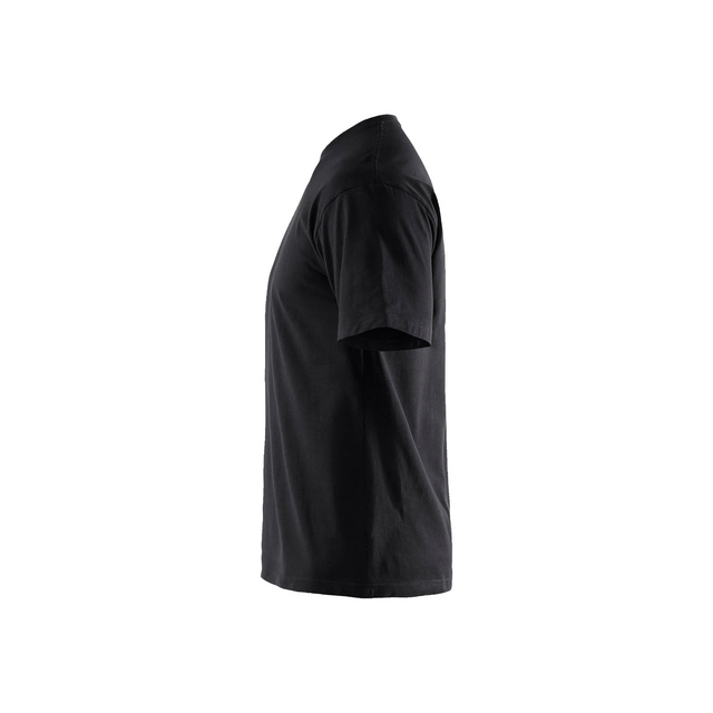 Svart T-shirt i sidovy mot vit bakgrund.
