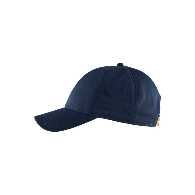 Mörkblå baseballkeps sedd från sidan.